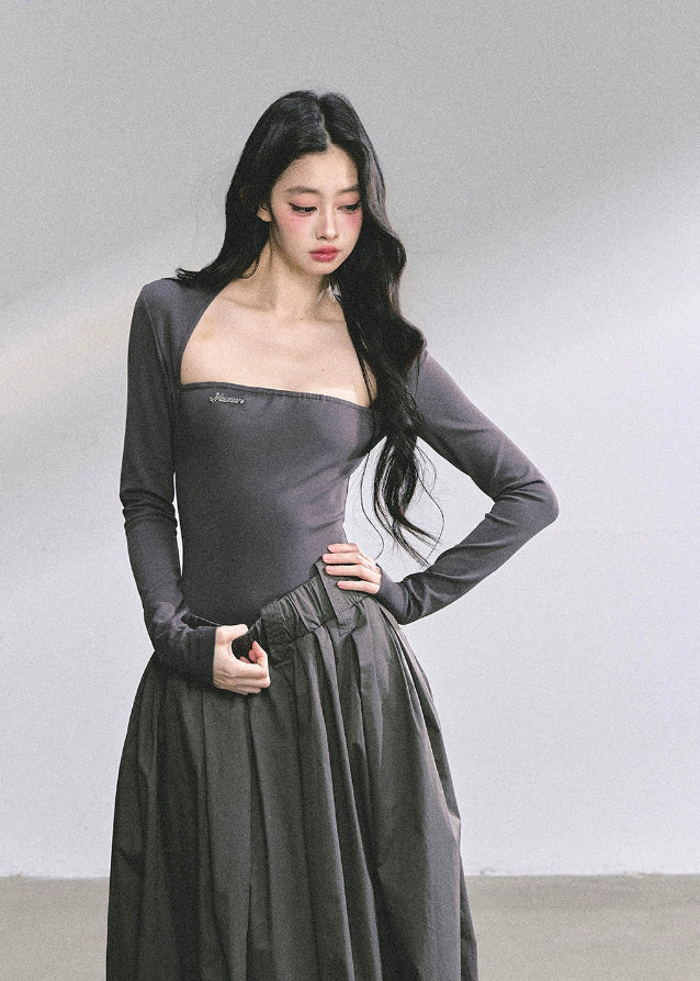 Chic Noir Slim Maxi