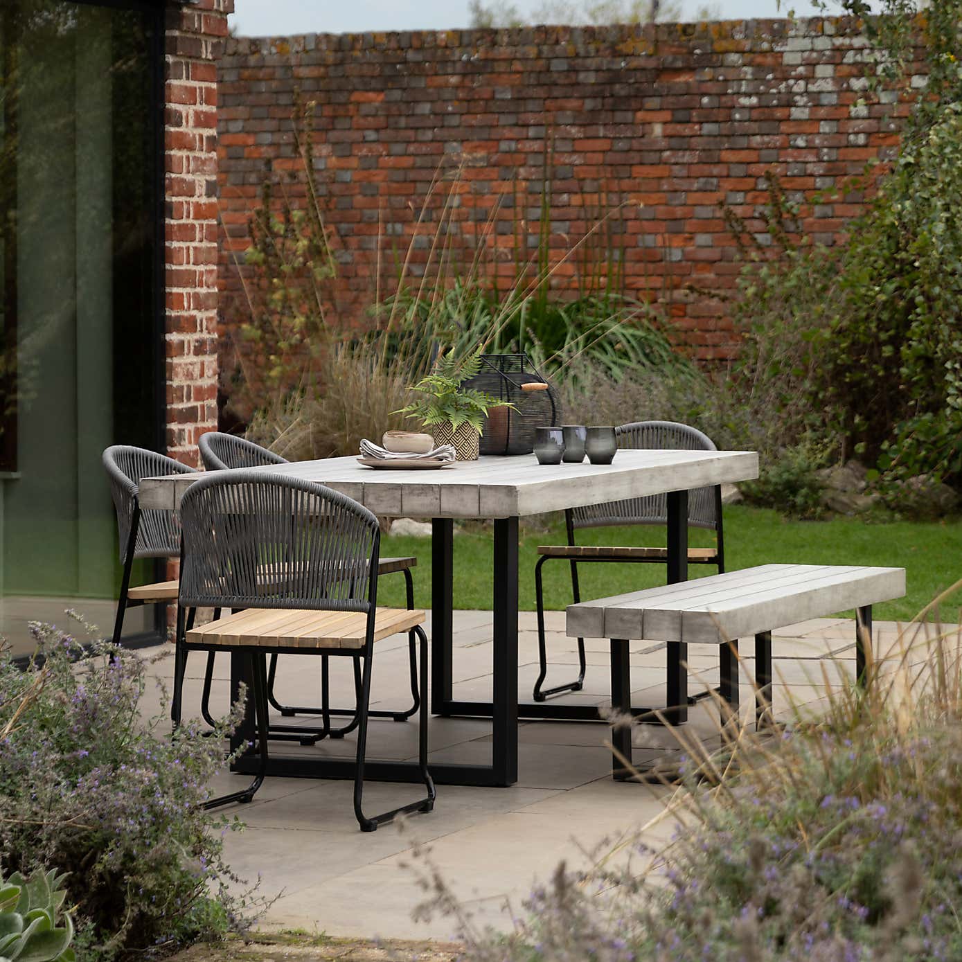 Cedar & Sage Sarno Outdoor 6 Seater Dining Table