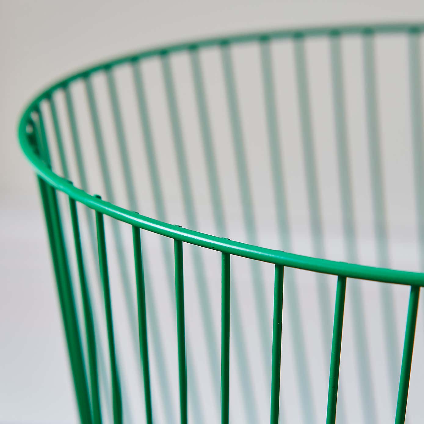 Wire Iron Bin
