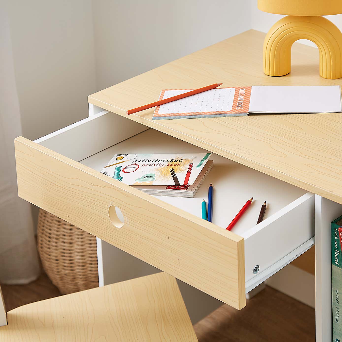 Kids Desk and Chair Set