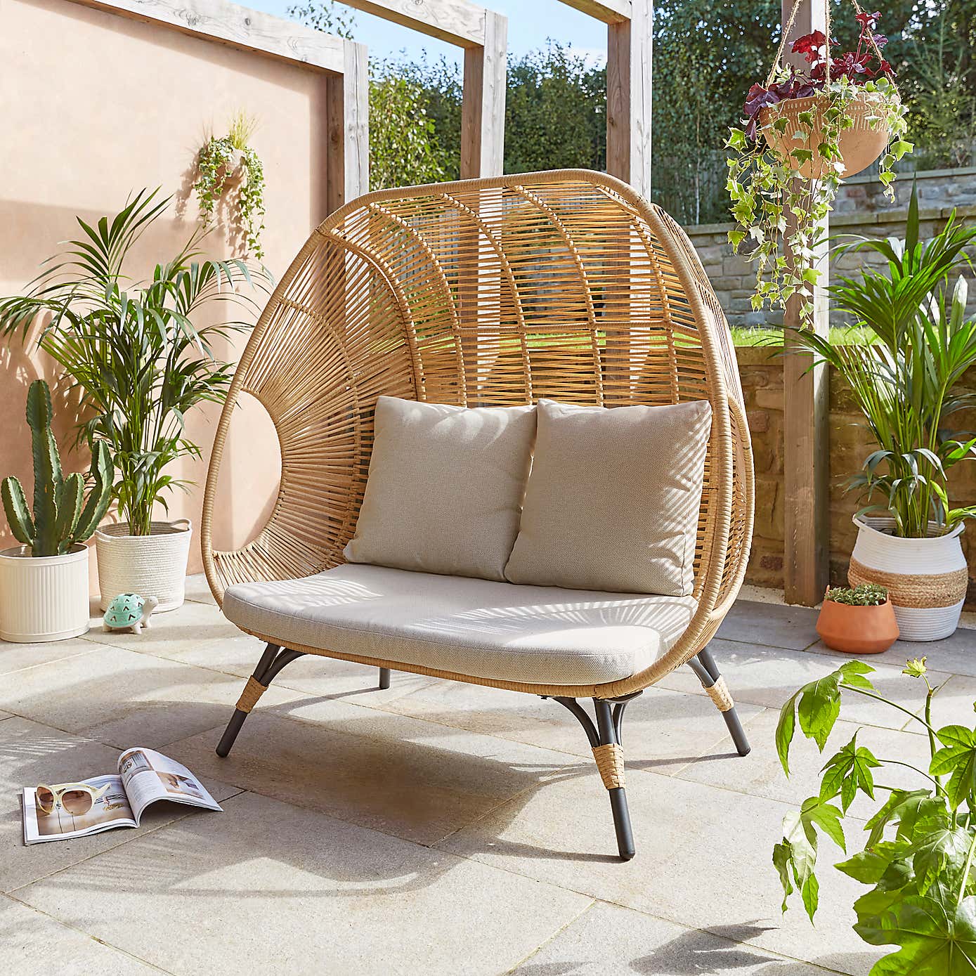 Singapore Double Pod Chair