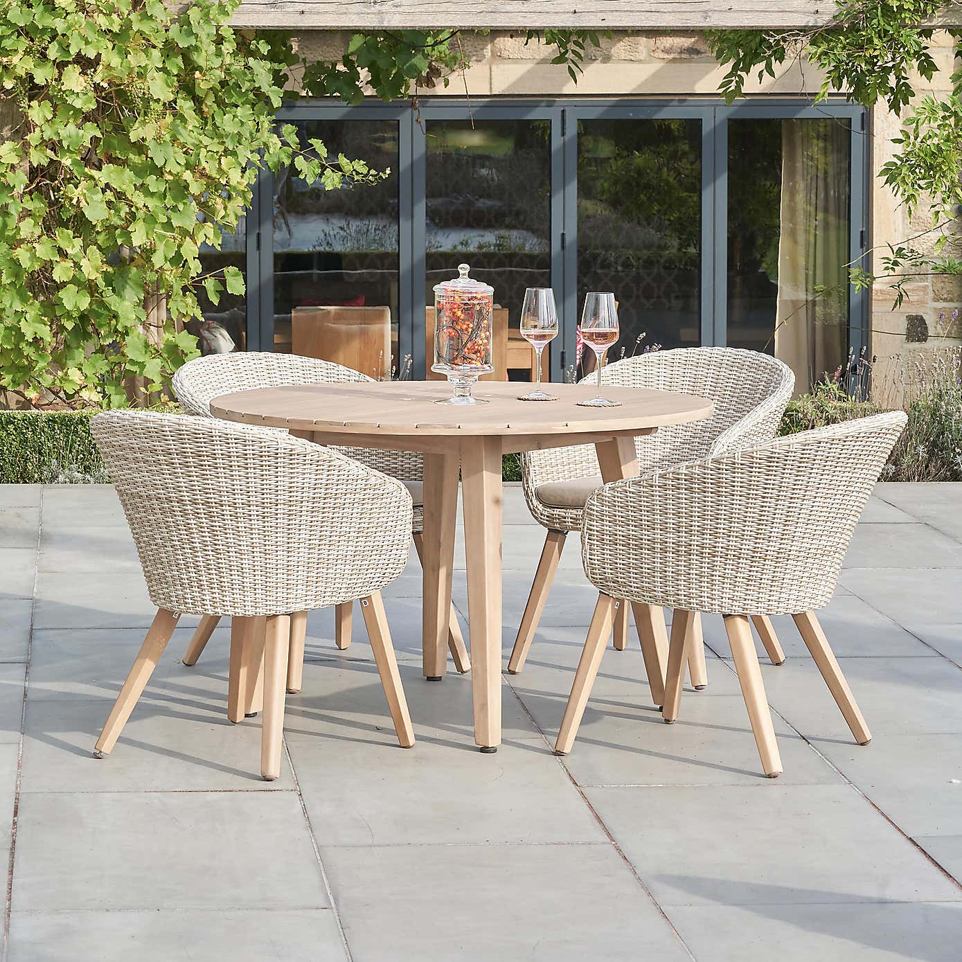 Pacific Lifestyle Cabon Outdoor 4 Seater Dining Set