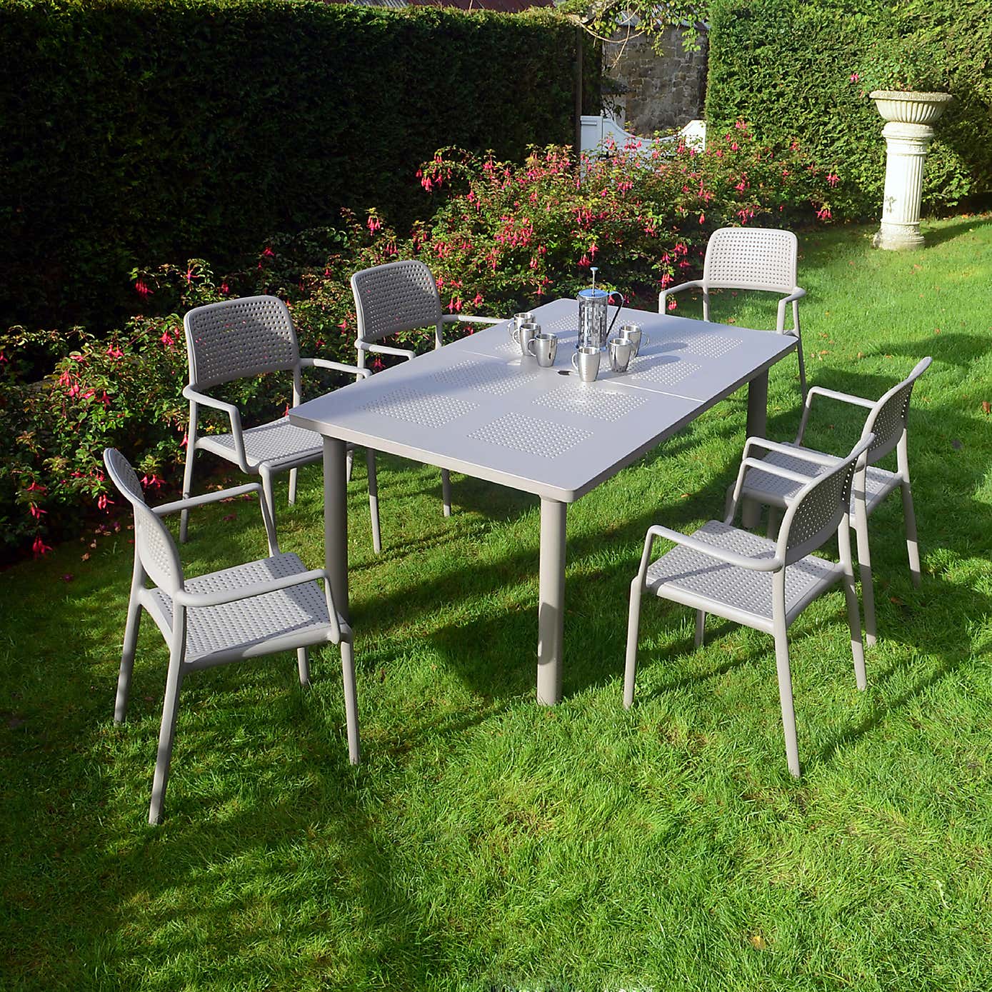 Libeccio Dark Grey Table with 6 Bora Chairs