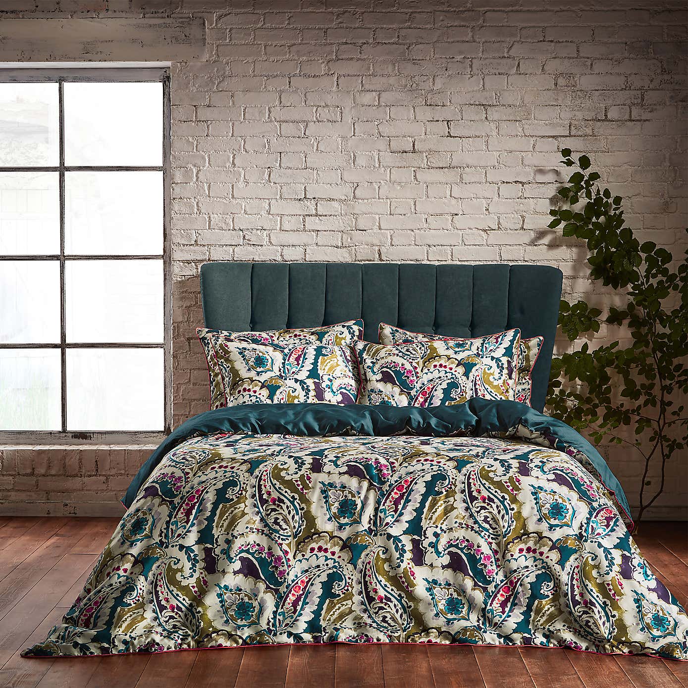 EW by Edinburgh Weavers Aretha Paisley Teal 100% Cotton Sateen Pillowcase Pair
