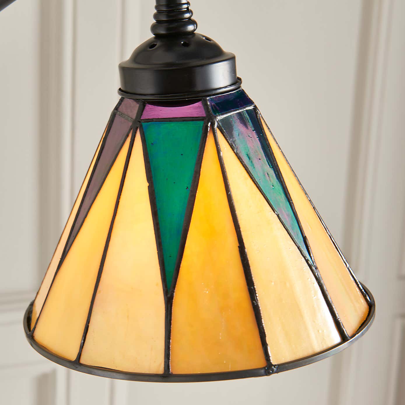 Vogue Lighting Samuel Traditional Adjustable Floor Lamp