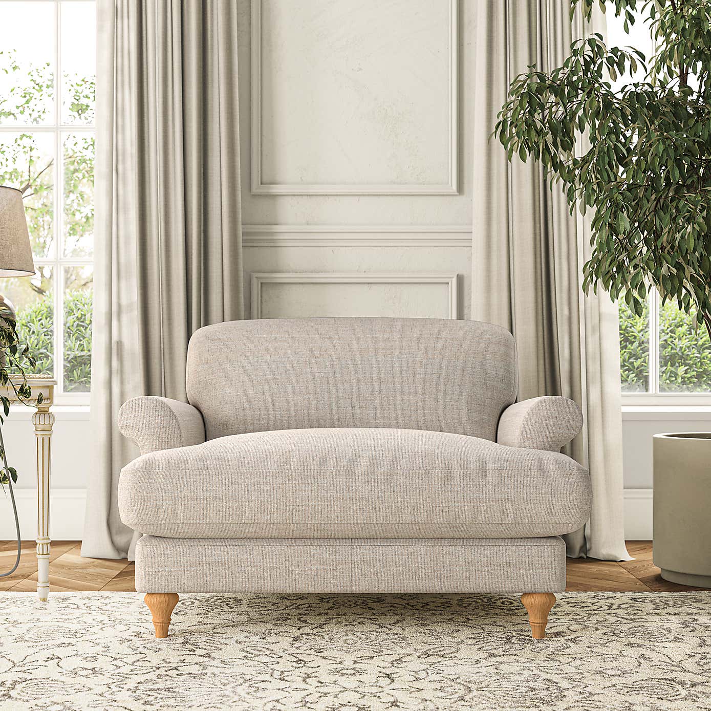 Evie Snuggle Chair