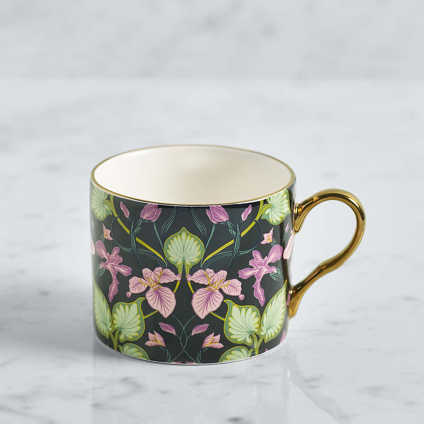 New Nuevo Mug