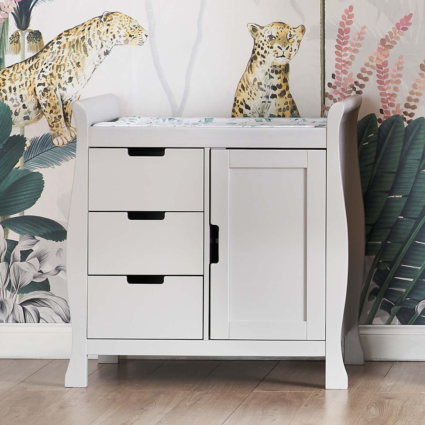 Obaby Stamford Closed Changing Unit