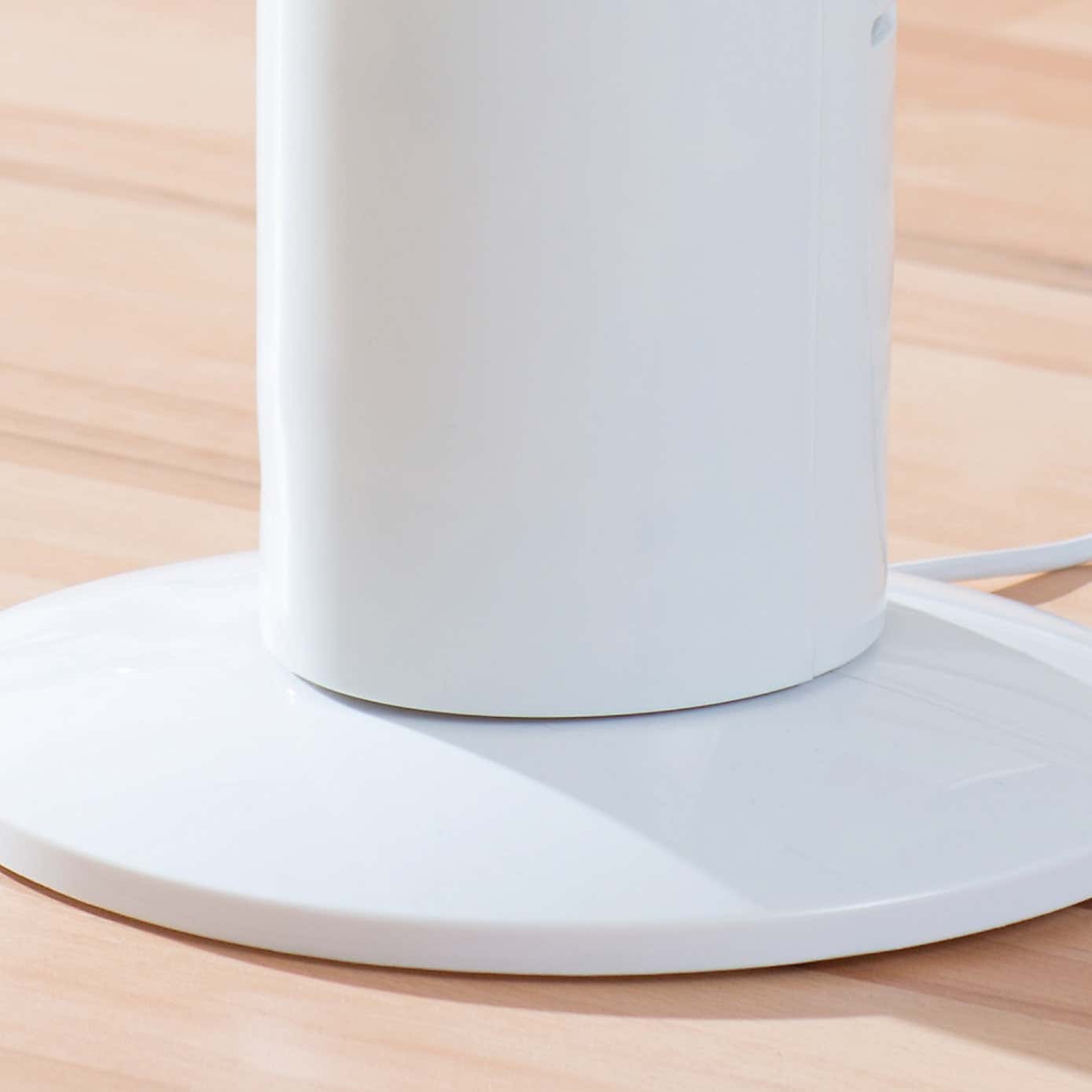 32" White Tower Fan