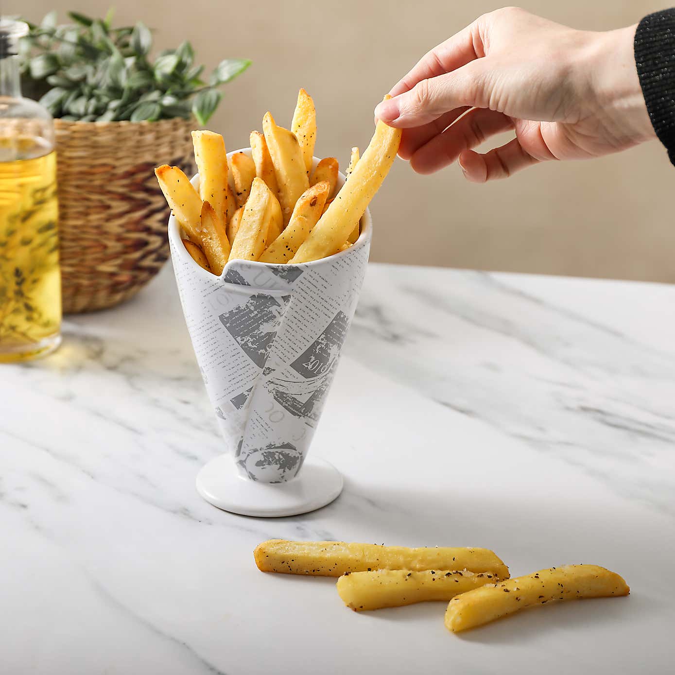Ceramic Chip Holder