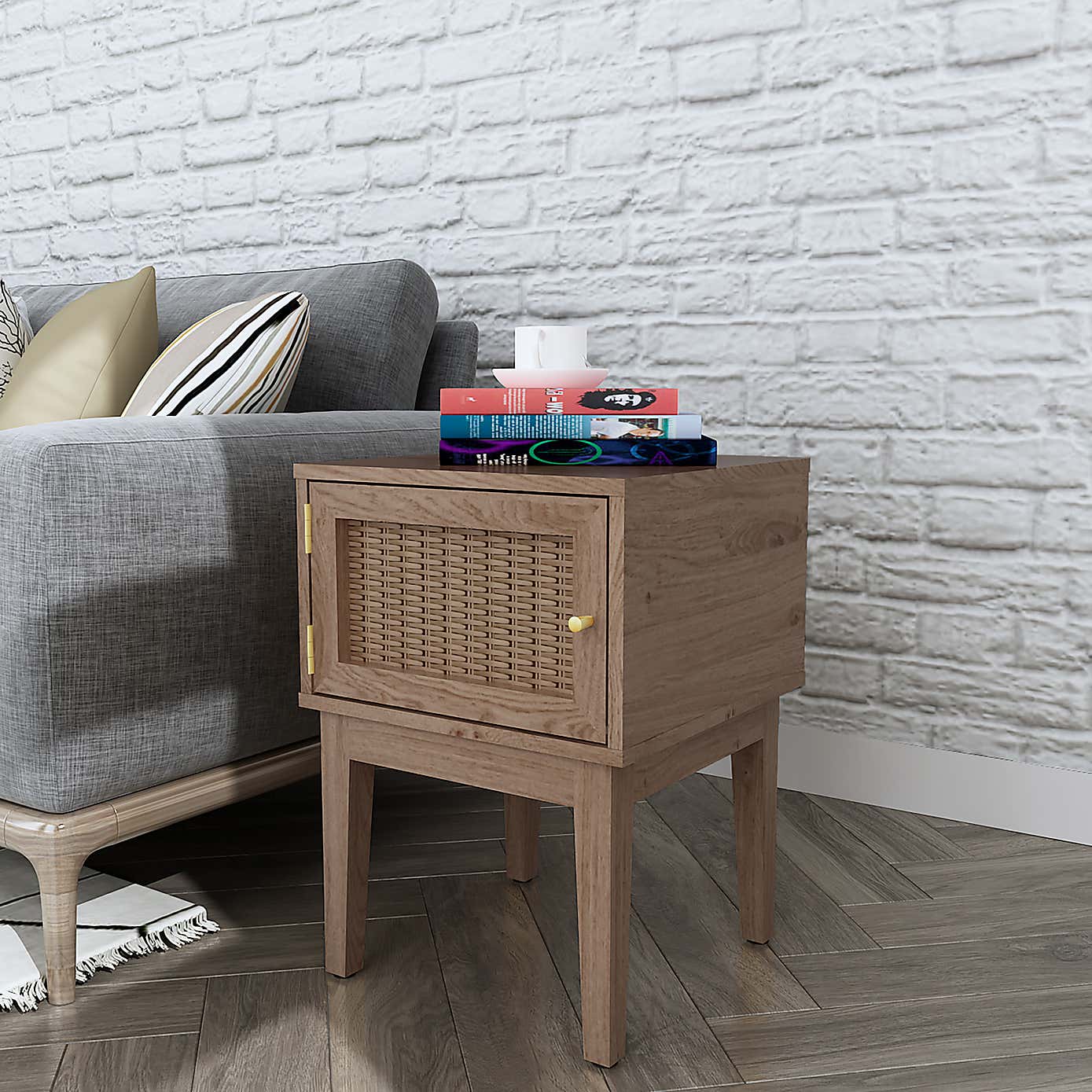 Alexander Lamp Table