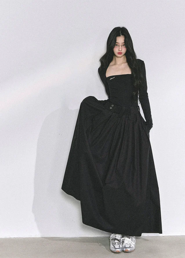 Chic Noir Slim Maxi