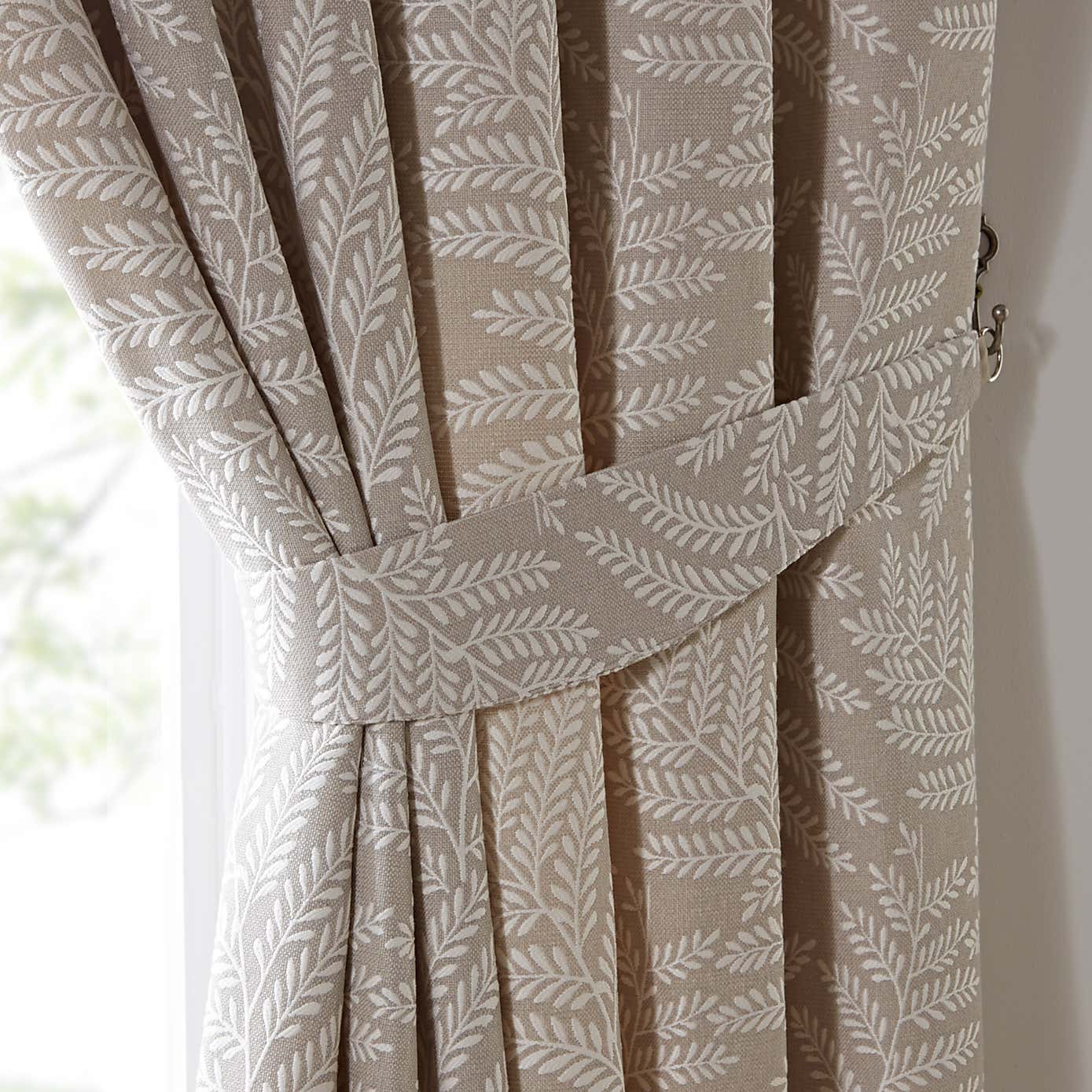 Alderly Natural Tiebacks