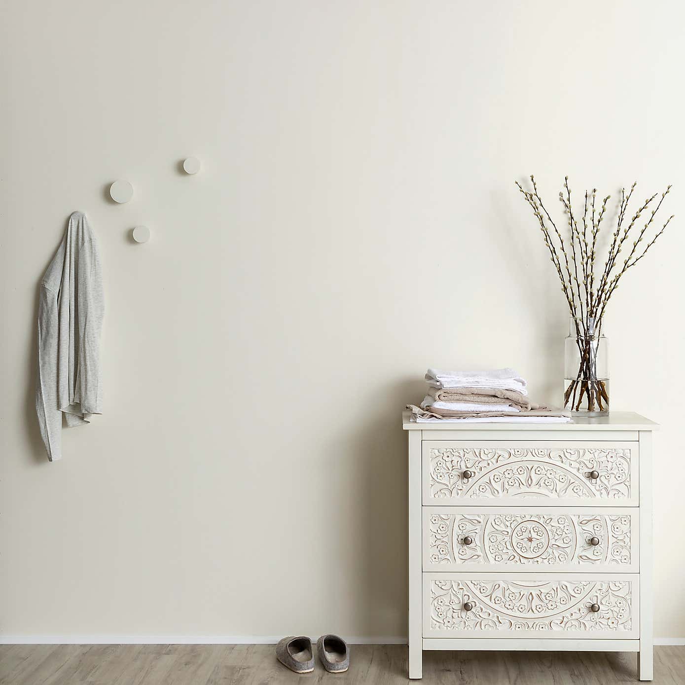 Dunelm Ivory Matte Emulsion Paint