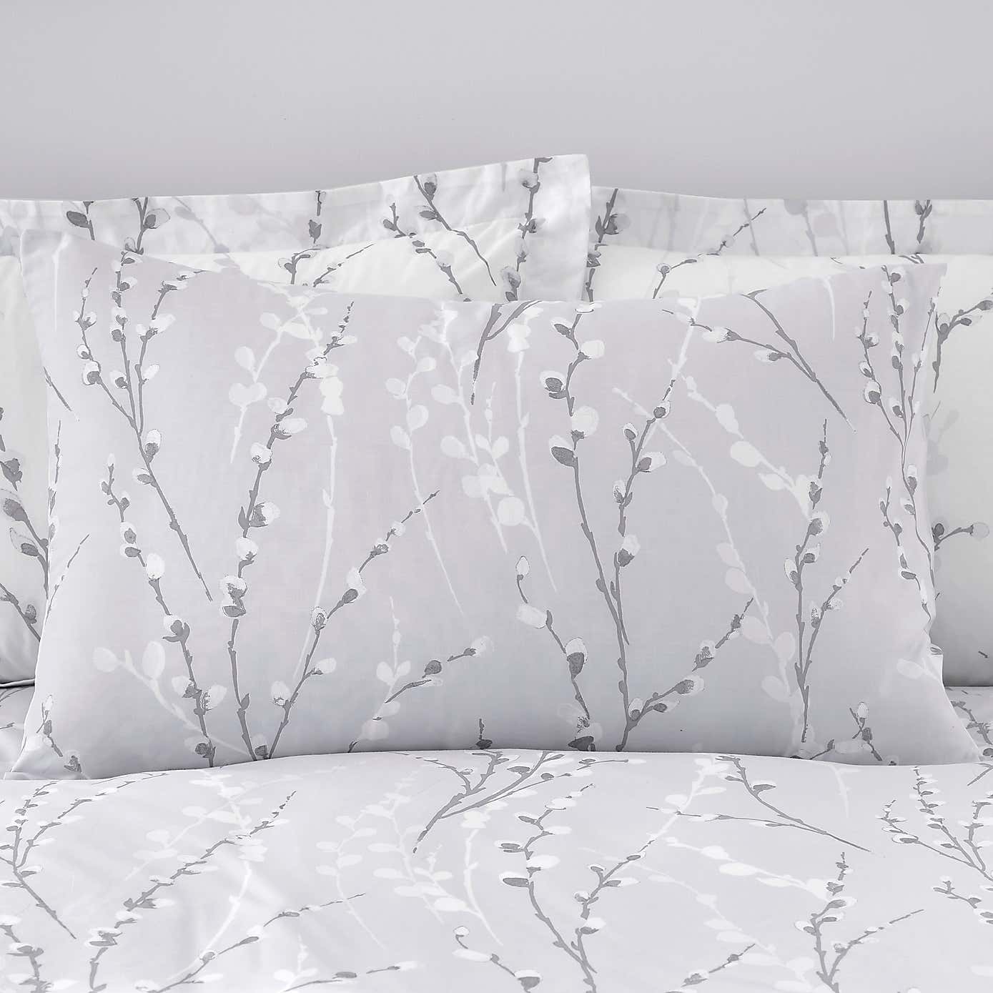 Belle Reversible Duvet Cover and Pillowcase Set