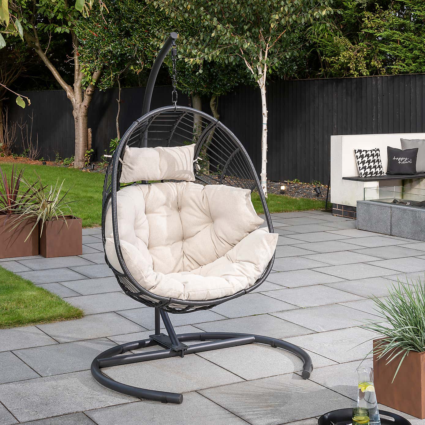 Singapore Hanging Egg Chair