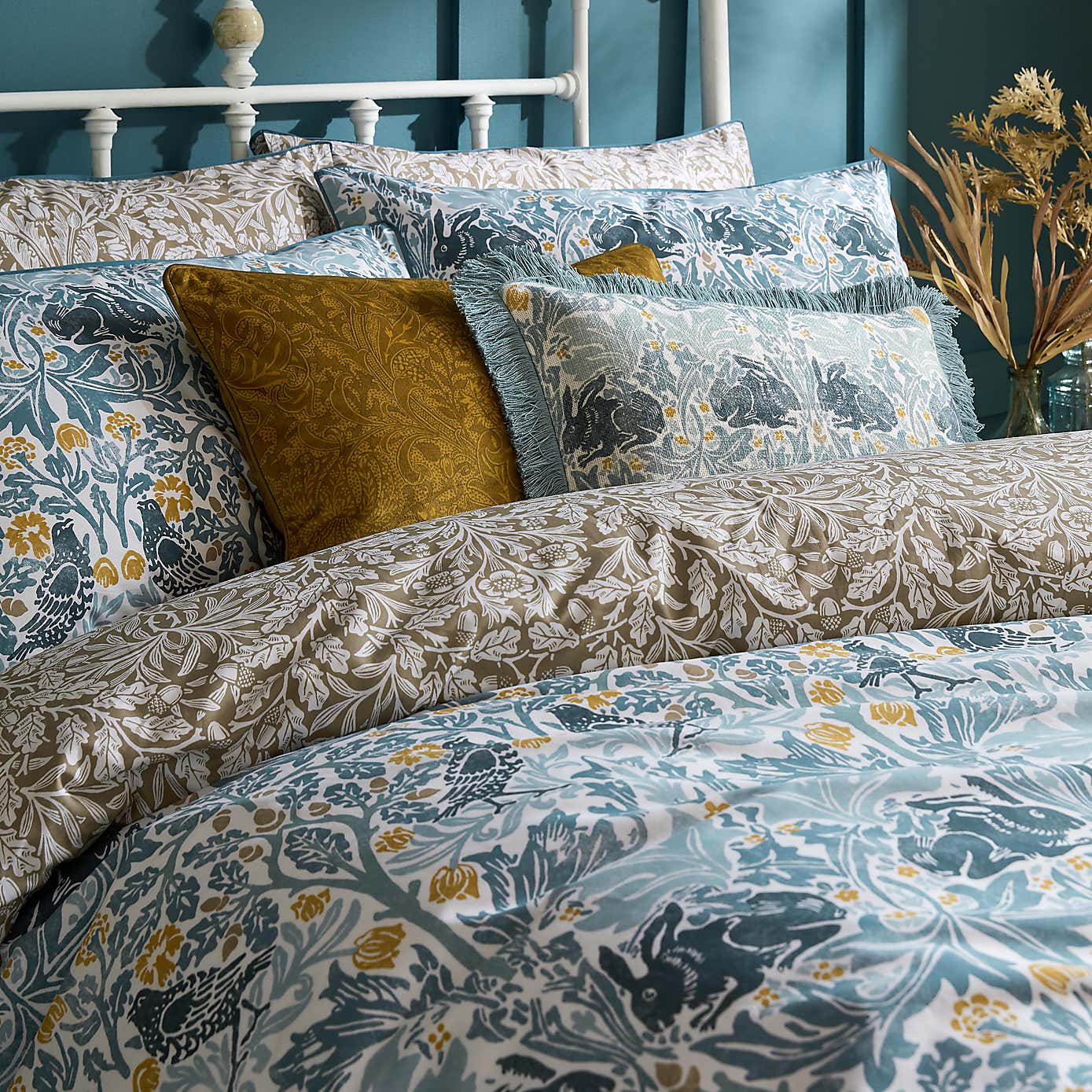 William Morris Brother Rabbit 100% Cotton Duvet Cover and Pillowcase Set