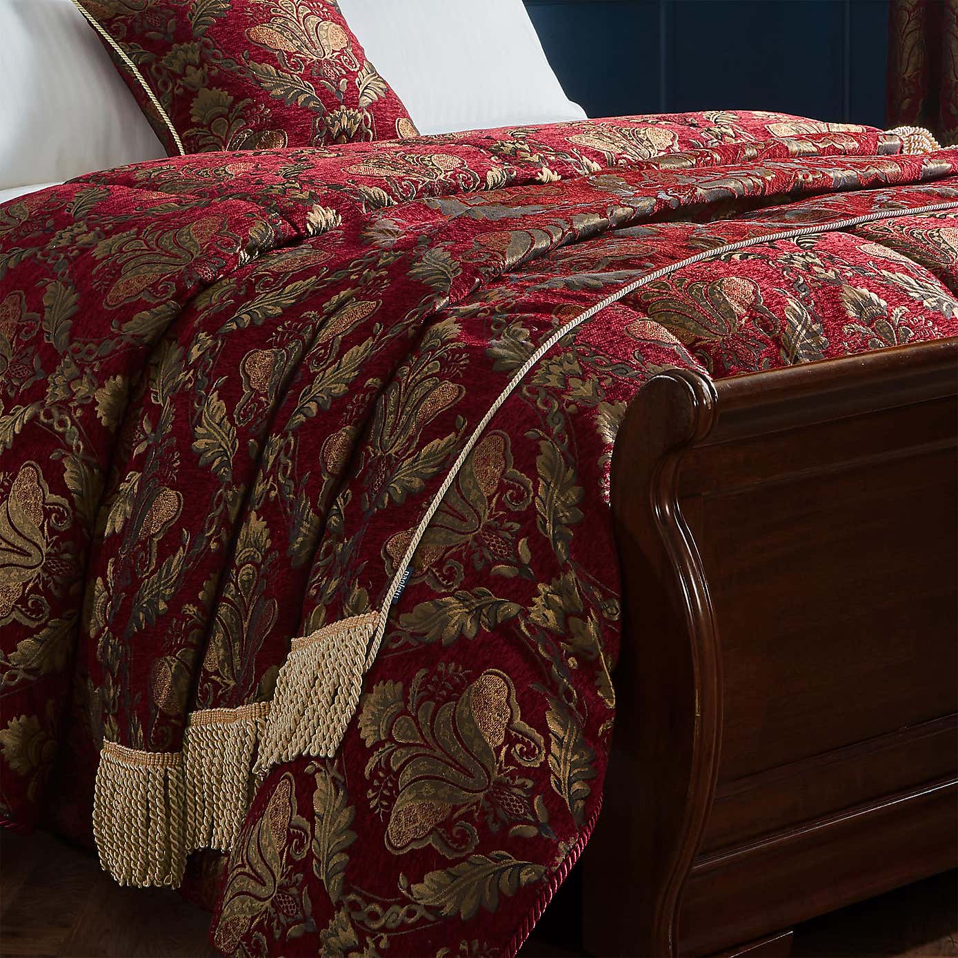 Shiraz Polyester Throw 130cm x 170cm