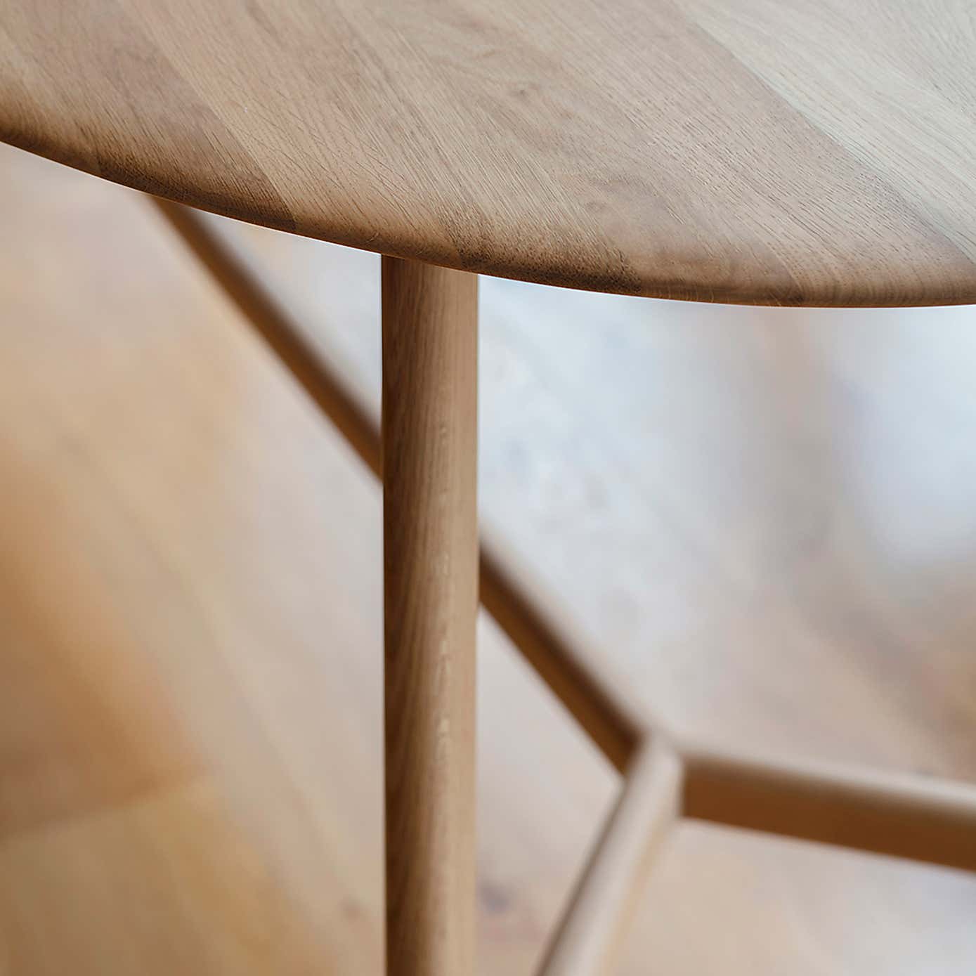 Hinton Oval Oak Dining Table