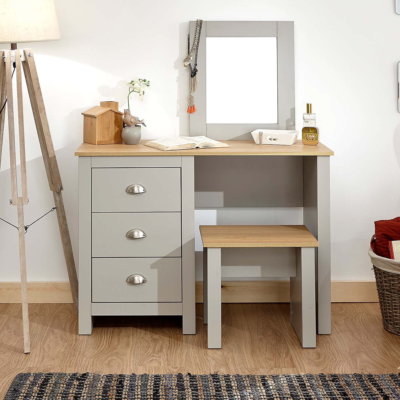 Lancaster Dressing Table Stet