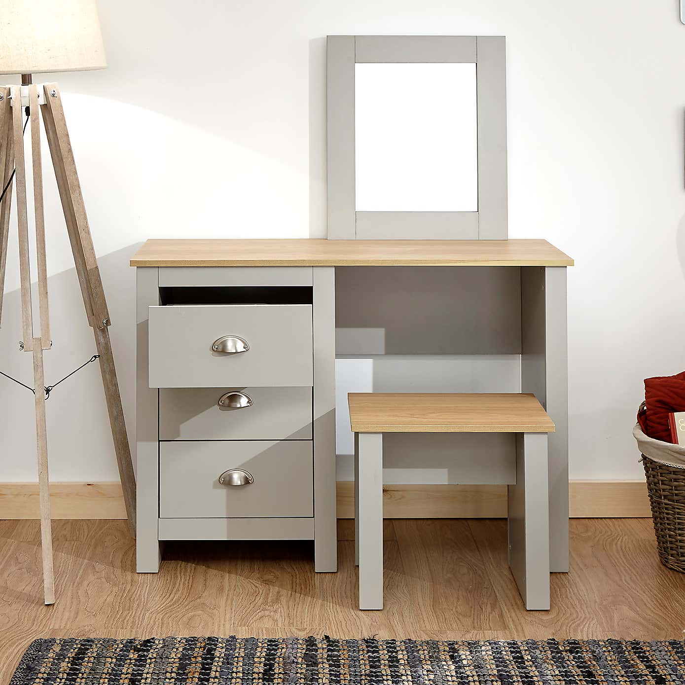Lancaster Dressing Table Stet