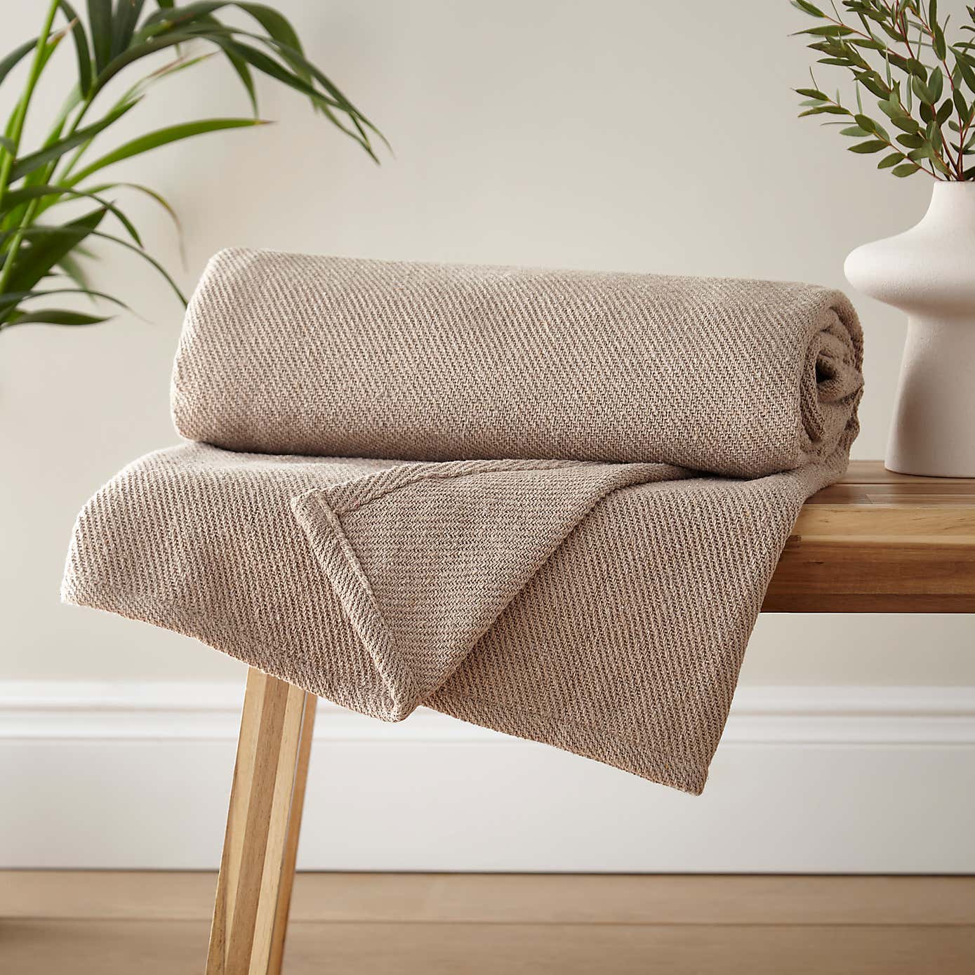 Ashley 130cm x 180cm Throw
