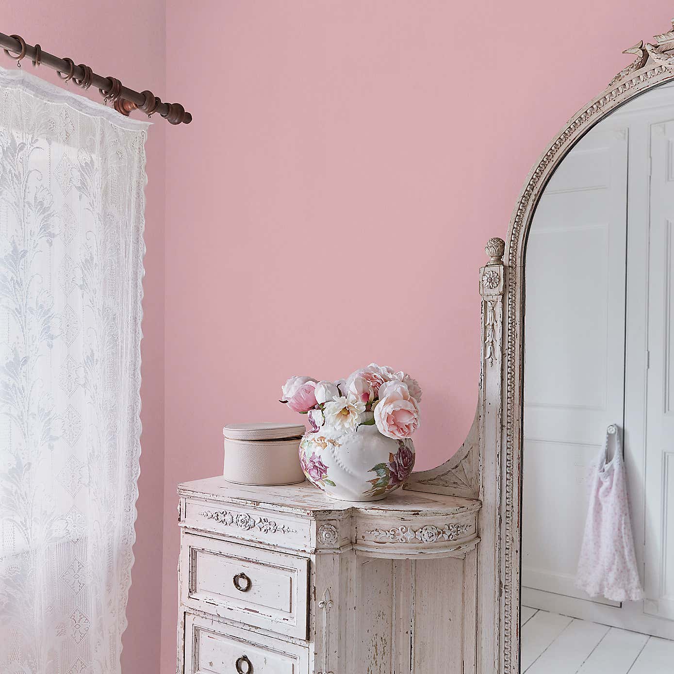 Rachel Ashwell Shabby Chic Sugar Plum Matt Emulsion Multi Surface Paint