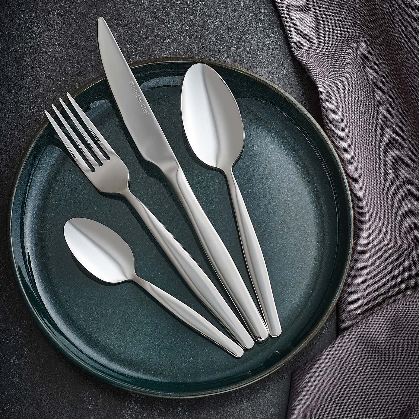 Bayworth 24 Piece Cutlery Set