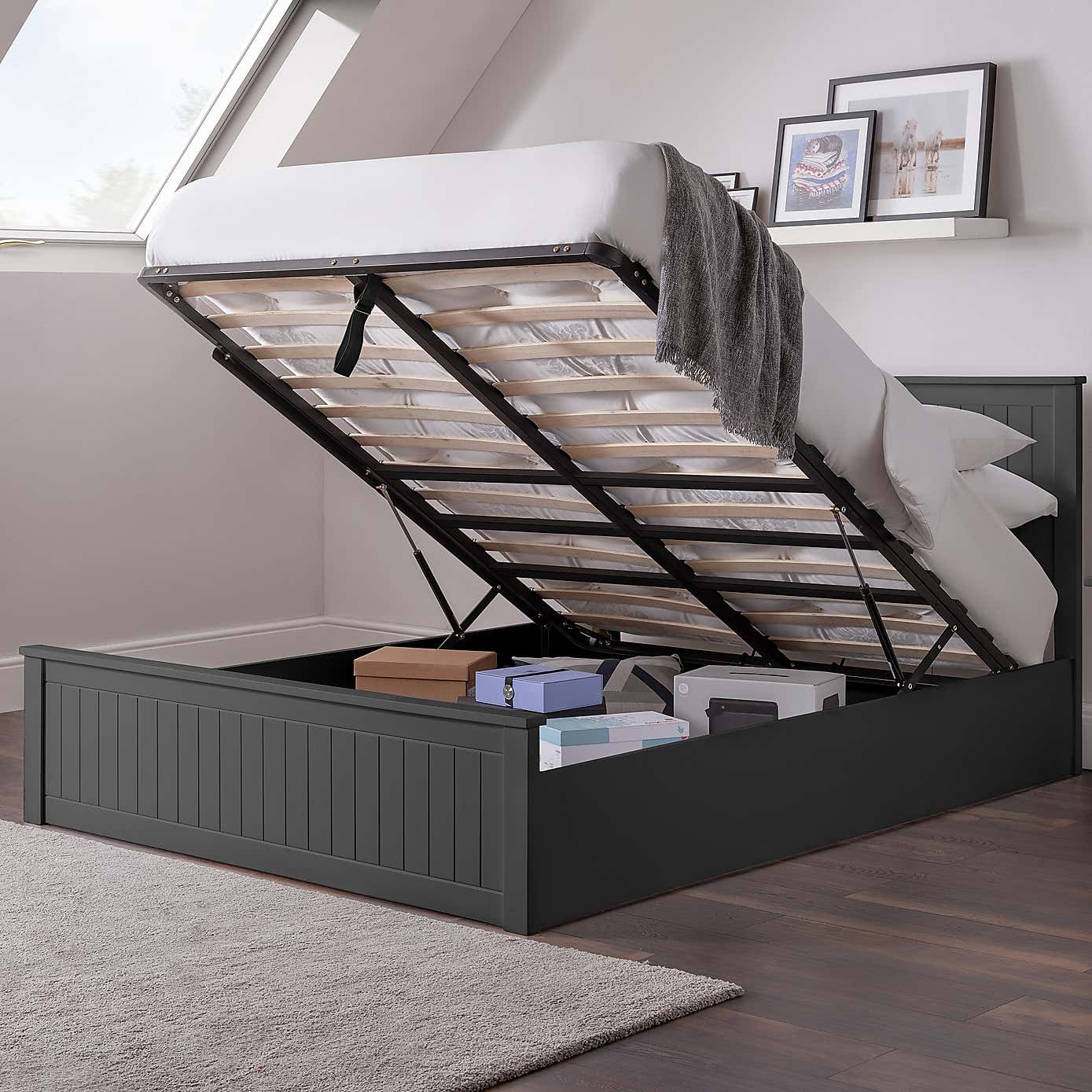 Maine Ottoman Bed