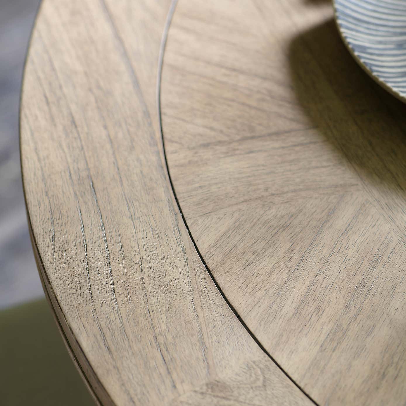Chester Round Dining Table