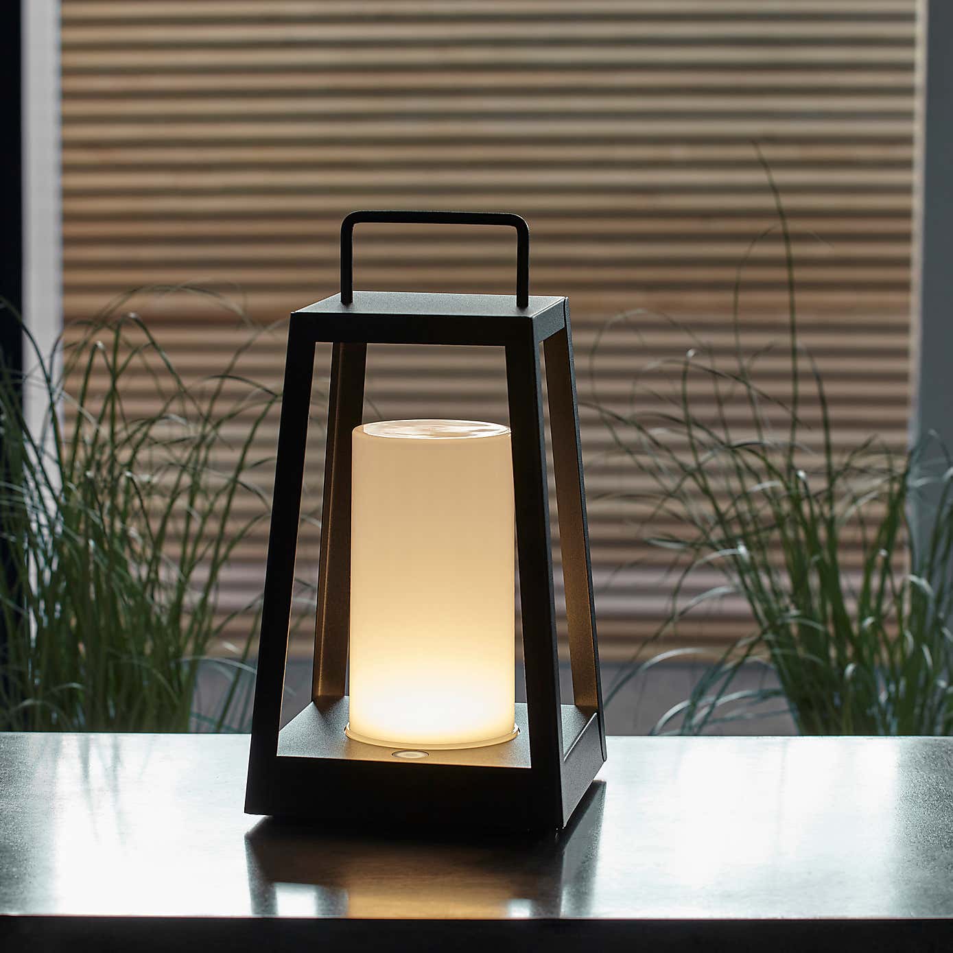Vogue Talla Outdoor USB Rechargeable Table Light