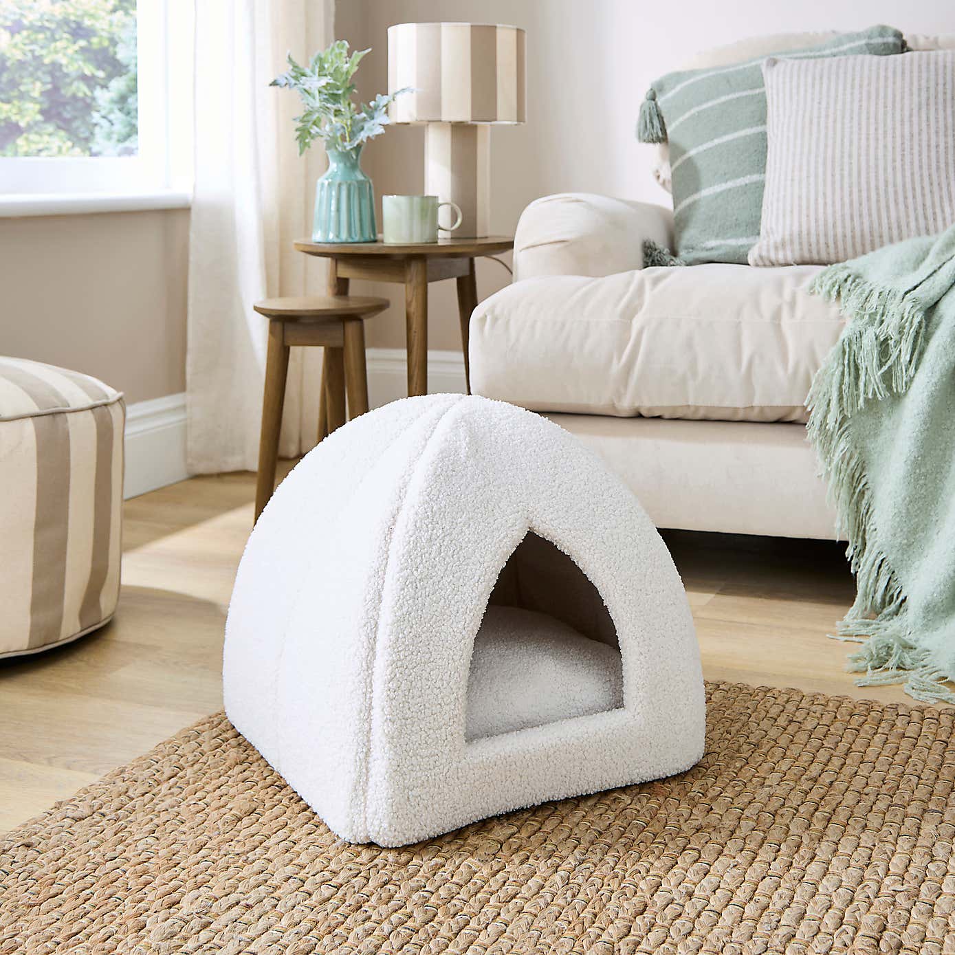 Sherpa Cat Bed