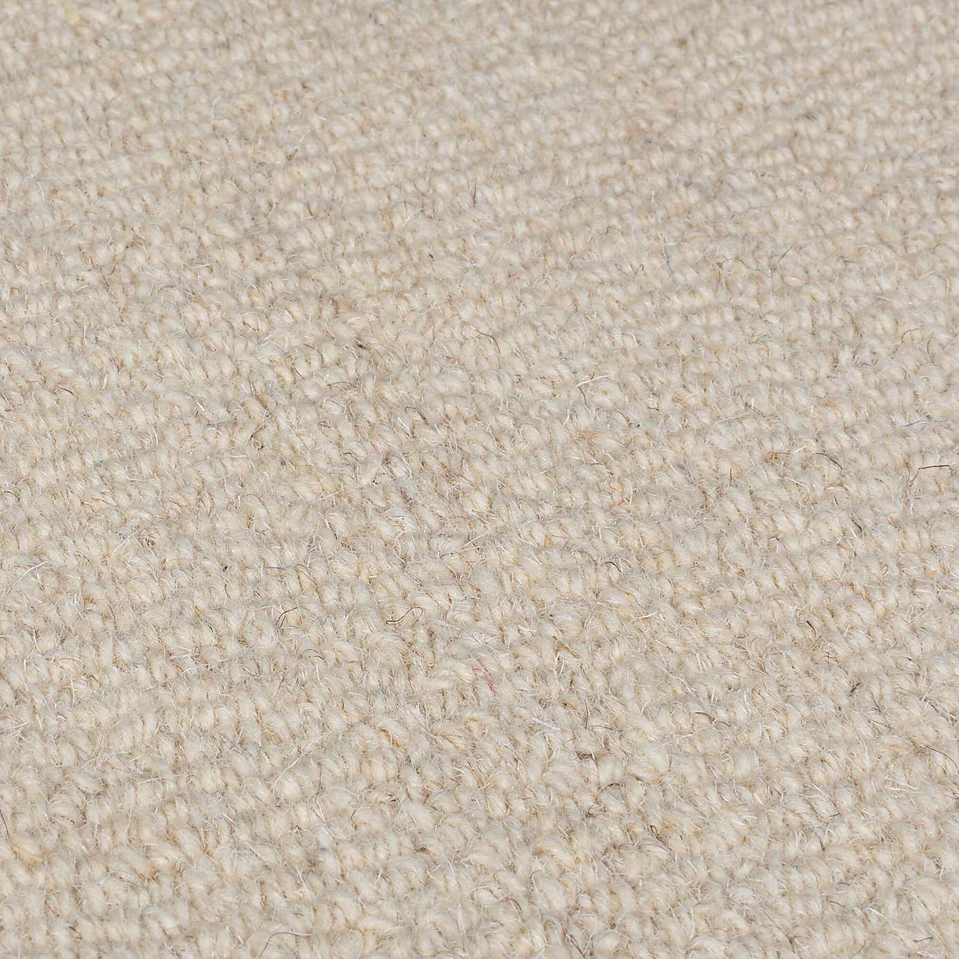 Bonnie Scallop Border Wool Runner