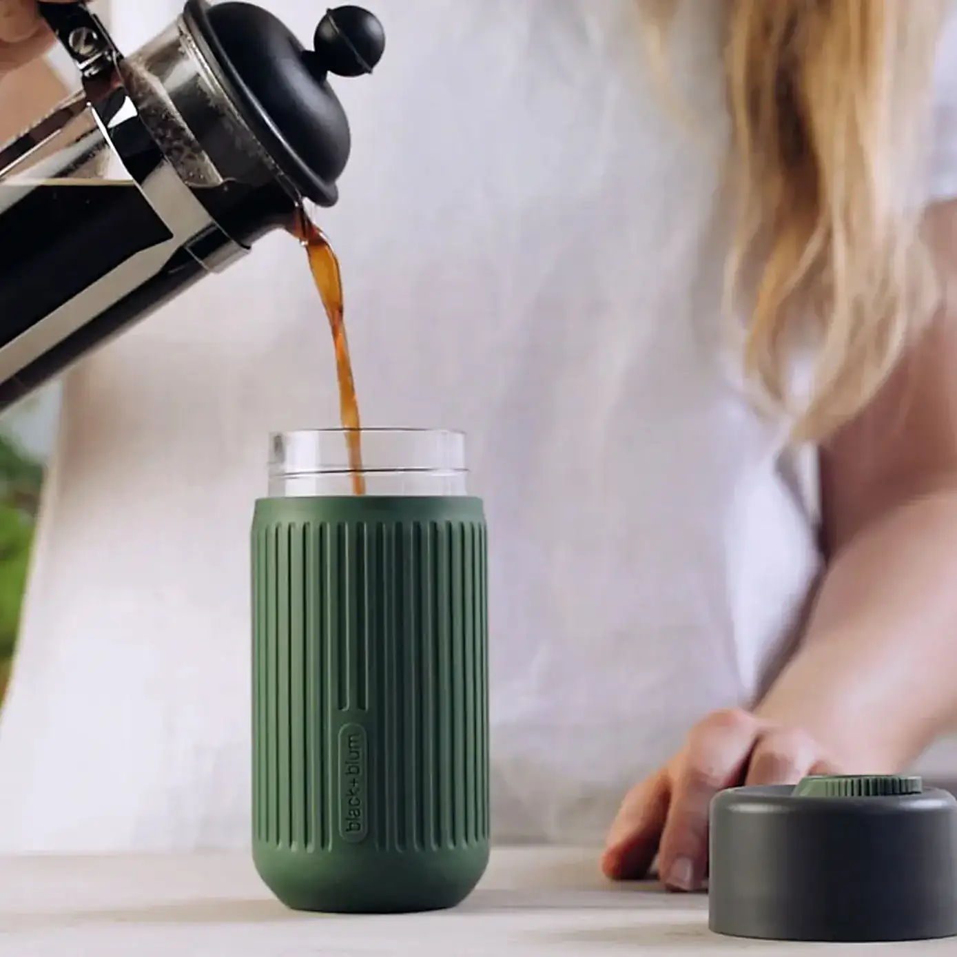 Black and Blum Glass Travel Cup