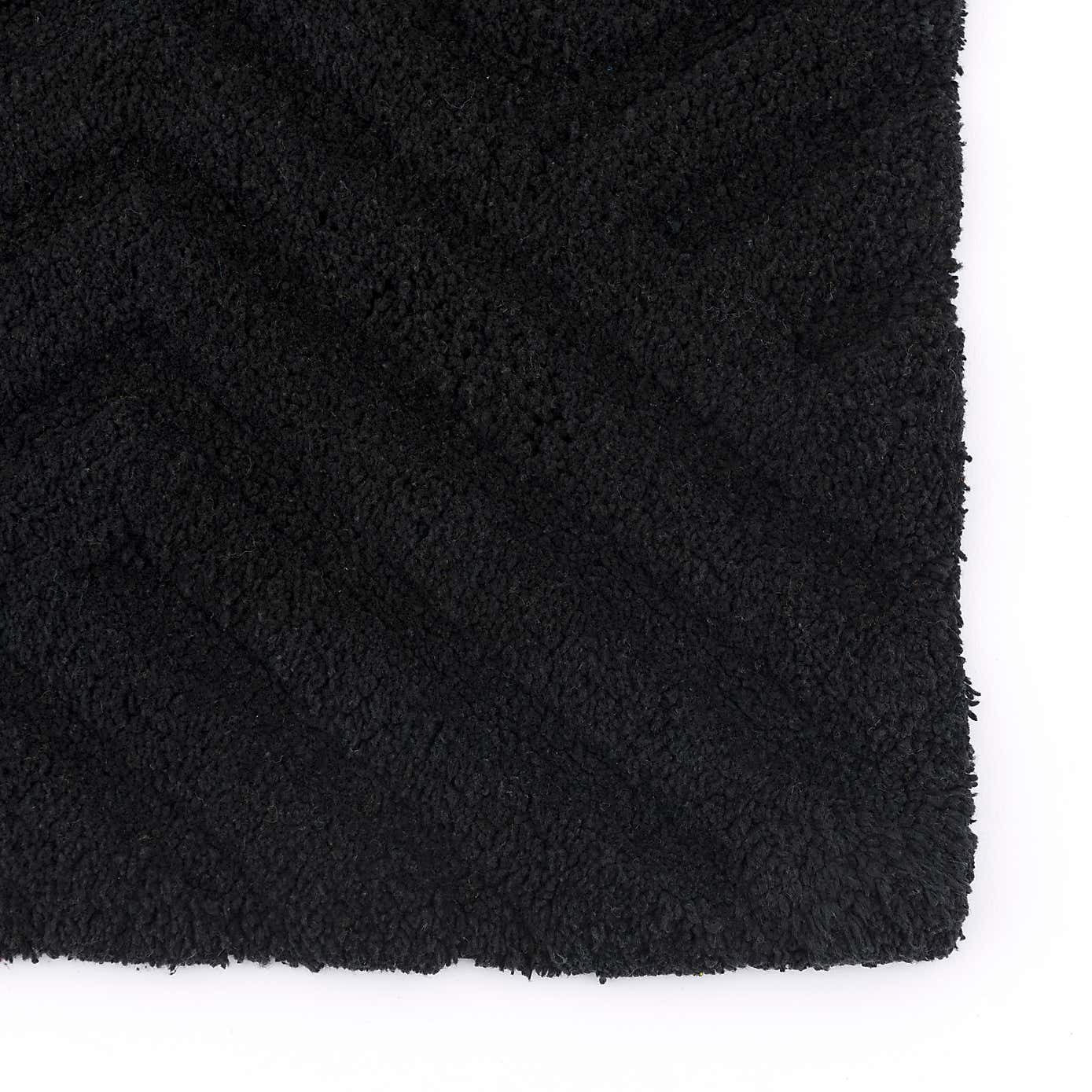Tufted Geometric Bath Mat